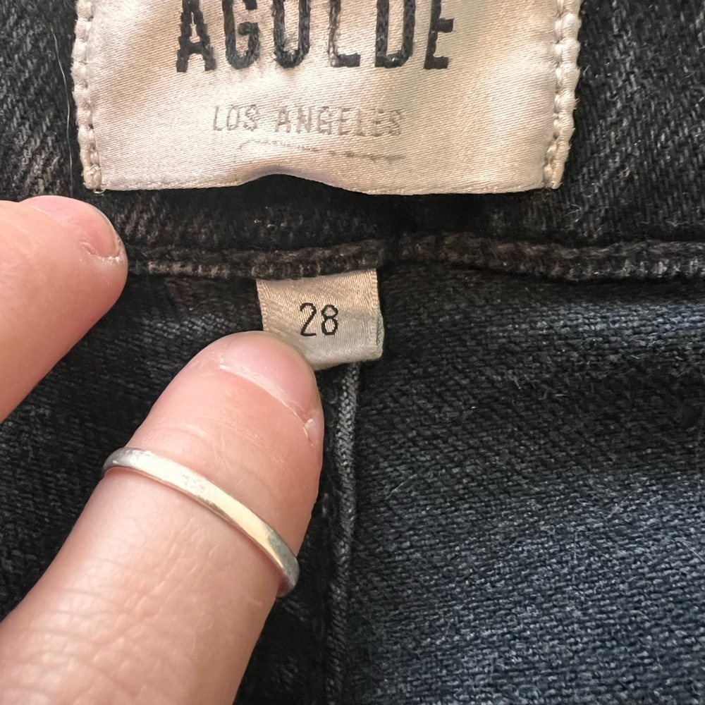 AGOLDE Riley High Rise Crop Jeans in Black - Picture 8 of 8